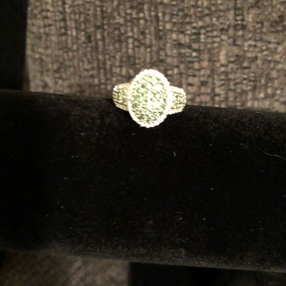 🔥RARE TSAVORITE GARNET RING 🔥 - Picture 5 of 5